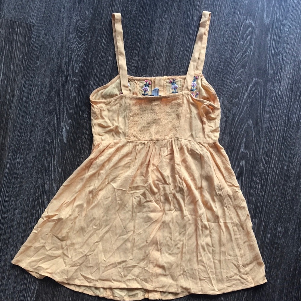 SOLD ✨ F21 Sunny Floral Embroidered Corset Hook D… - Picture 9 of 13